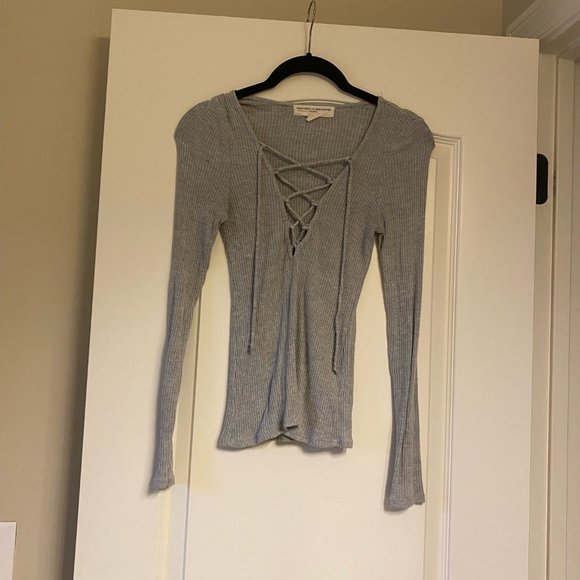 Urban Outfitters Grey Long Sleeve Lace-Up Top - Picture 2 of 3